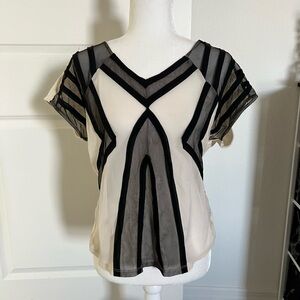 GUC Sparkle & Fade Black and Cream Geometric Blouse Small